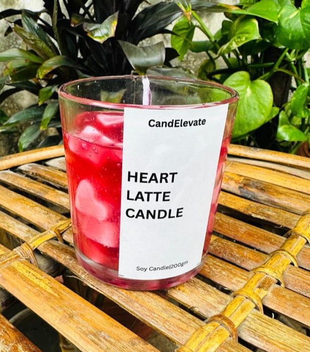 Heart latte candle @candelevate