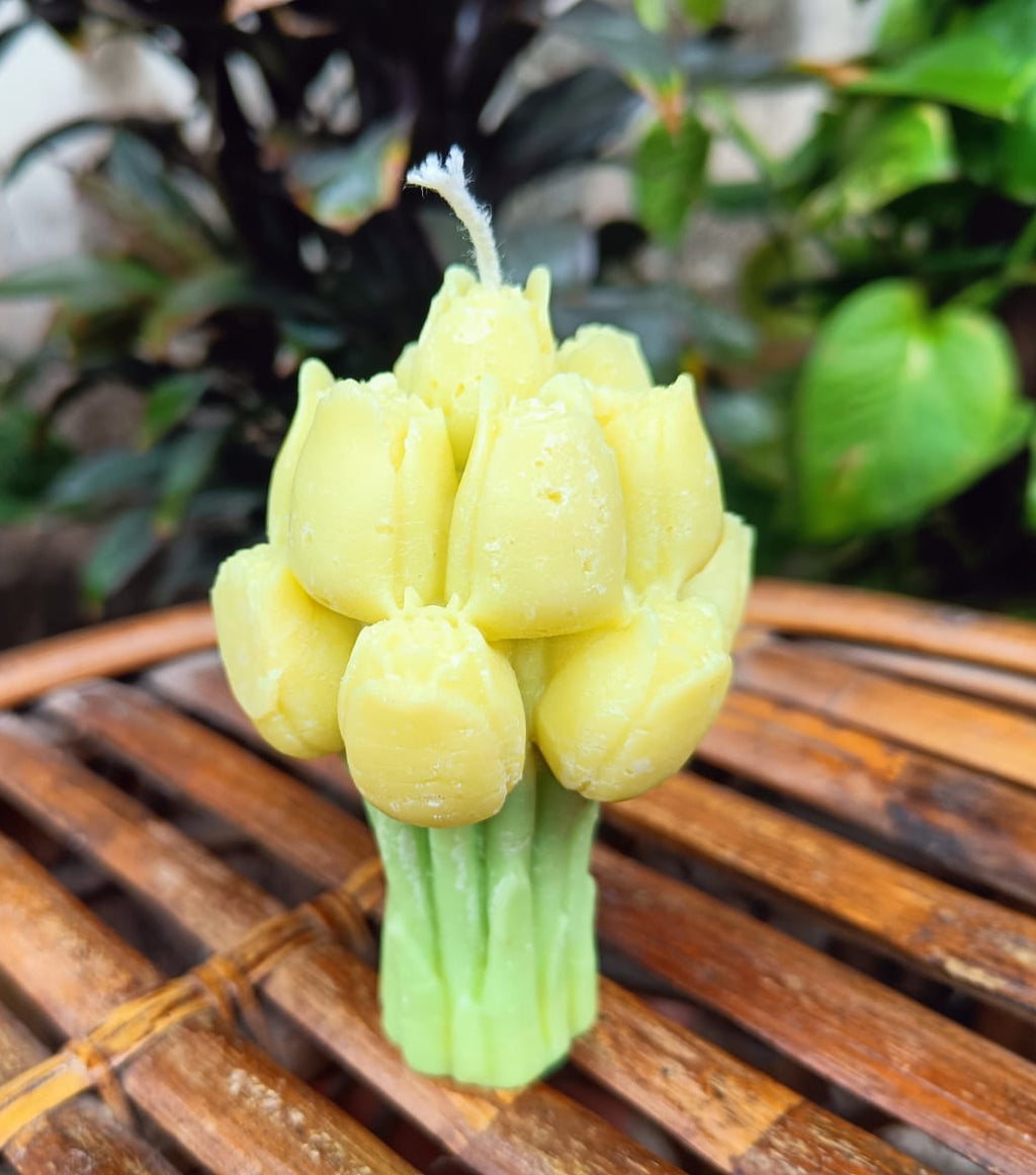 Tulip Bouquet Candle